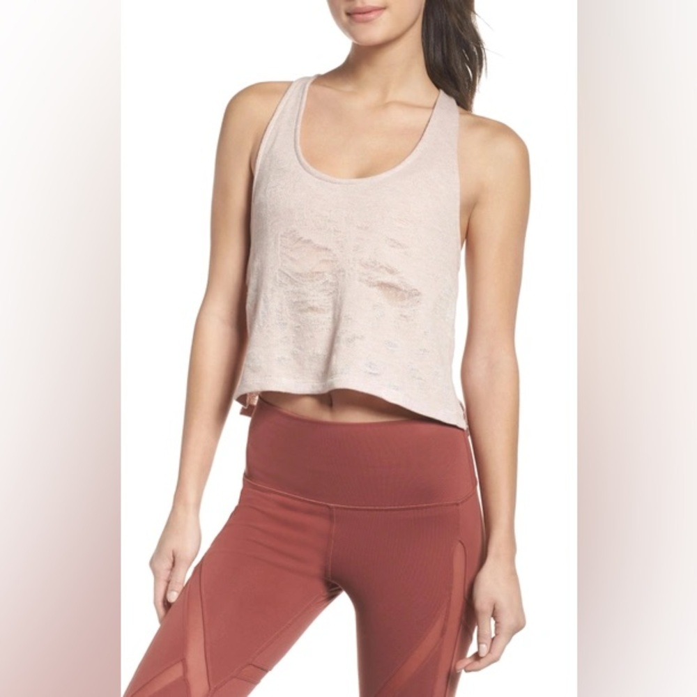 Light Pink Sleeveless Cropped Tank Top - Women